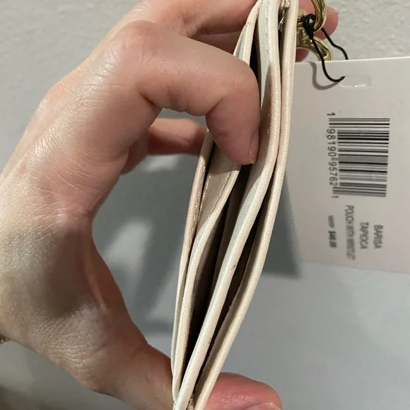 Steve Madden Ivory Card Case with Gold Hardware - Picture 6 of 7